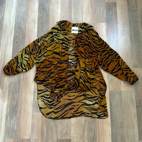 ANIYE BY MADE IN ITALY 100% Viscose zebra stripes classic neckline button up - Picture 5 of 14